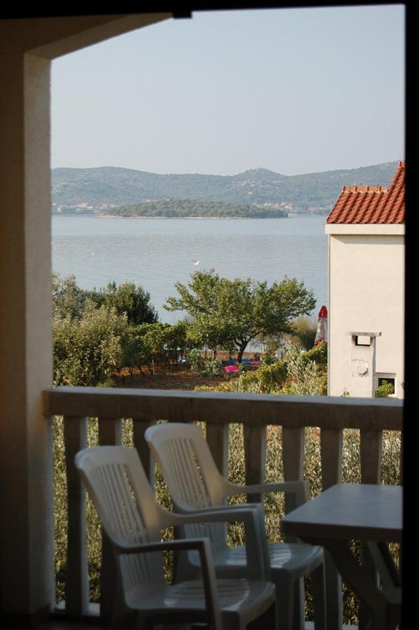 Apartments Adria Biograd Na Moru Habitación foto